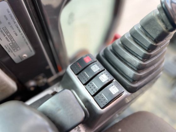 2012年斗山 DX235LCR