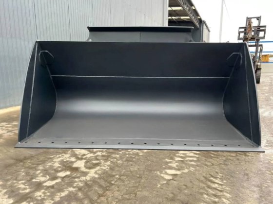 2025 Volvo ISO / Lundberg