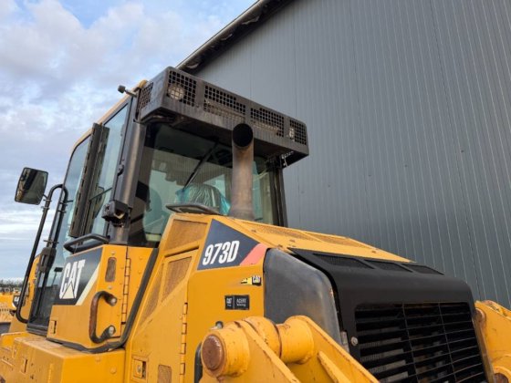 2010 CAT 973D