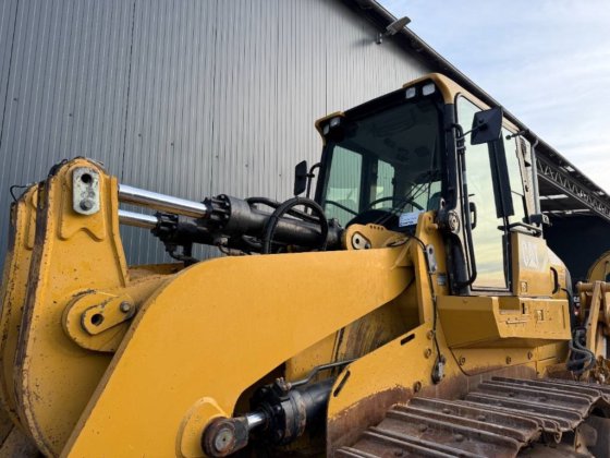 2010 CAT 973D