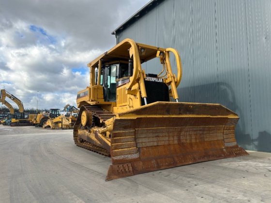 2005 CAT D7R II