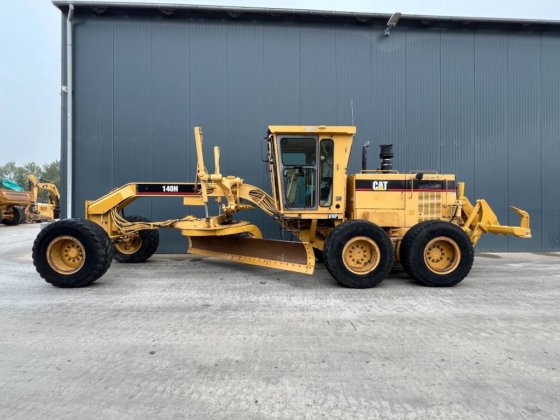 1997 CAT 140H