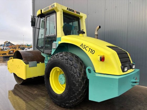 2007年 Ammann ASC110 D