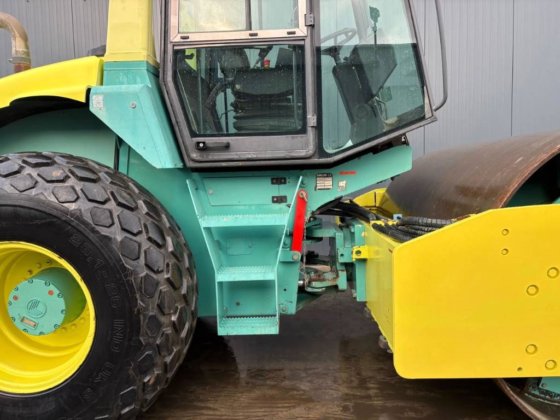 2007年 Ammann ASC110 D