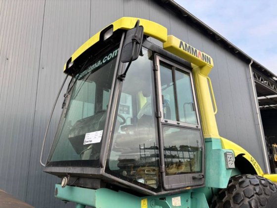 2007年 Ammann ASC110 D