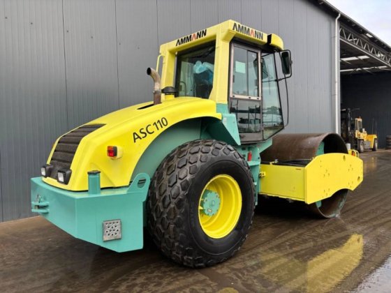 2007年 Ammann ASC110 D