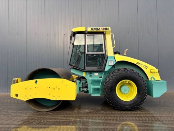 2007年 Ammann ASC110 D