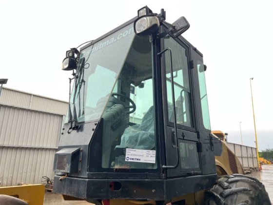 2011 CAT CP76
