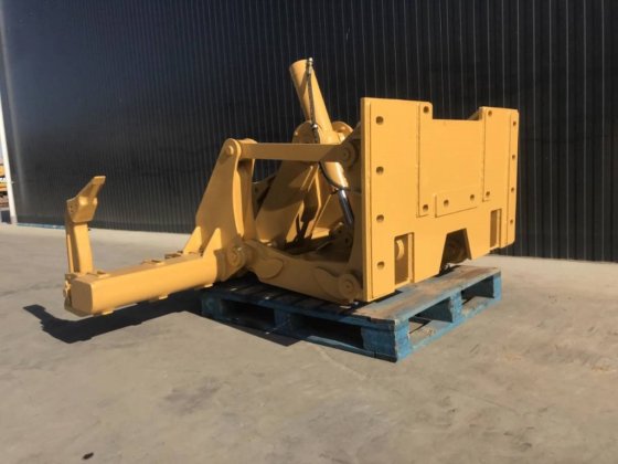 2025年沃尔沃G946B