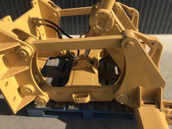 2025年沃尔沃G946B