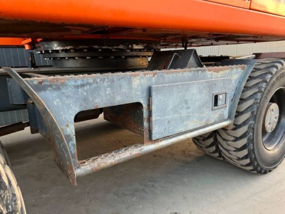 2010年斗山 DX170W