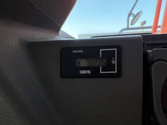 2010年斗山 DX170W