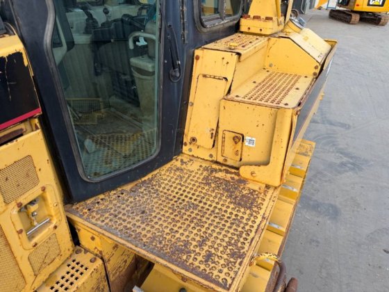 2001 CAT D8R SERIES II
