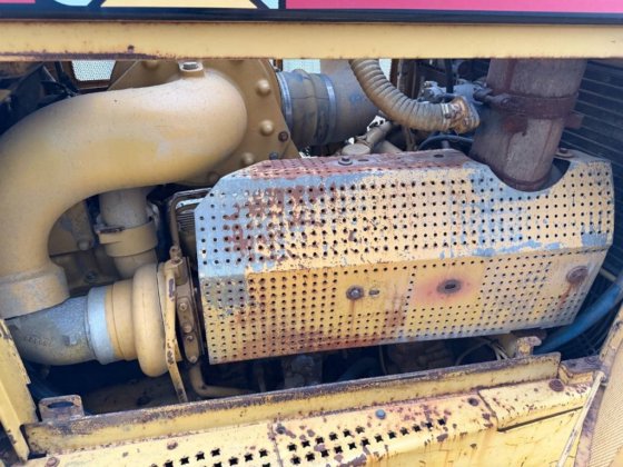 2001 CAT D8R SERIES II