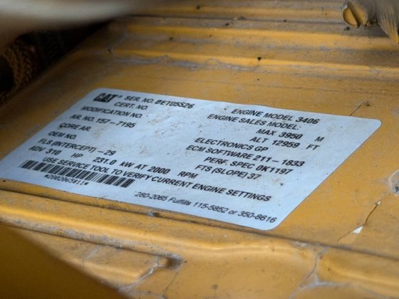 2001 CAT D8R SERIES II