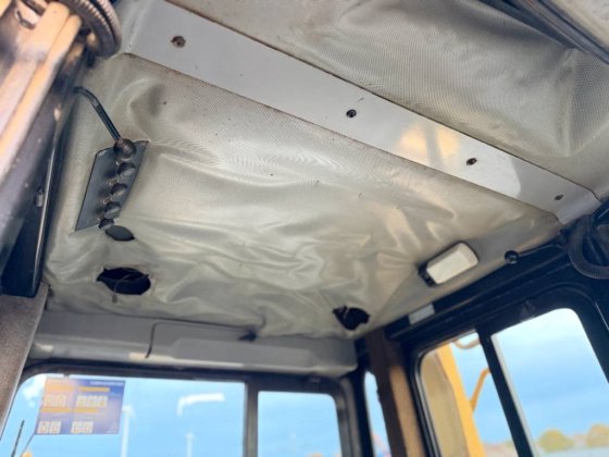 2001 CAT D8R SERIES II