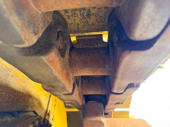 2001 CAT D8R SERIES II