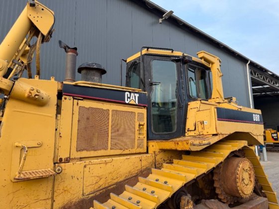 2001 CAT D8R SERIES II