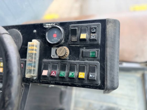 2007年 Ammann ASC110 D