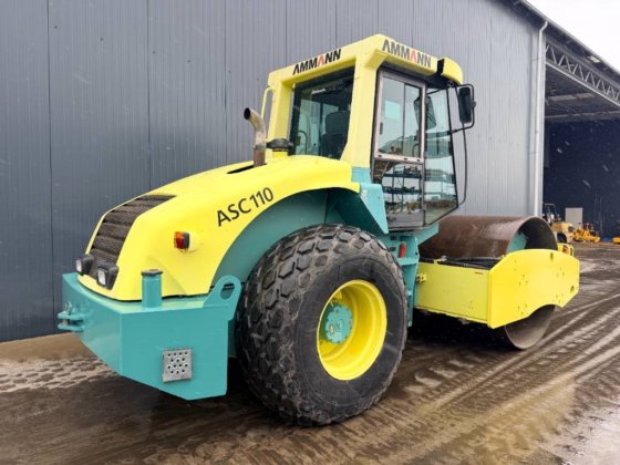 2007年 Ammann ASC110 D
