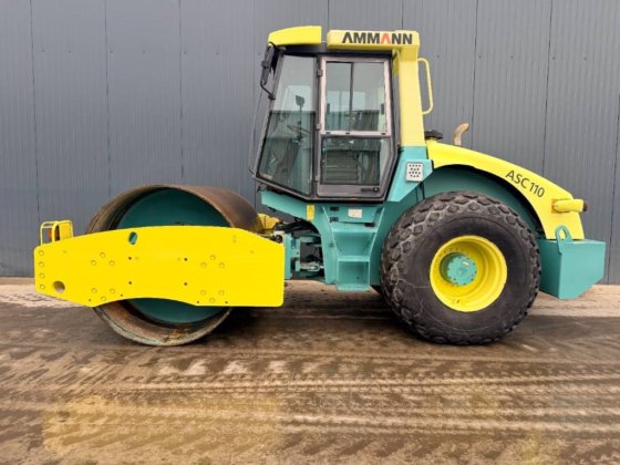 2007年 Ammann ASC110 D