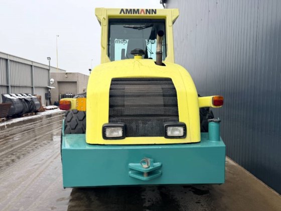 2007年 Ammann ASC110 D