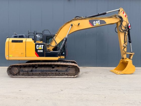 2013 CAT 320E L