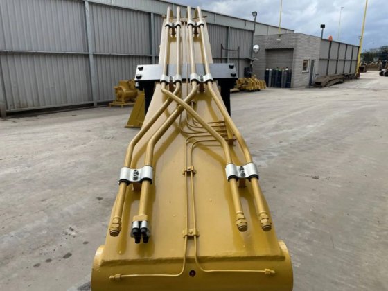 2025 CAT 323E 15m 设置远程长臂设备