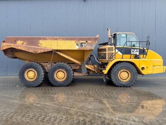 2007 CAT 730
