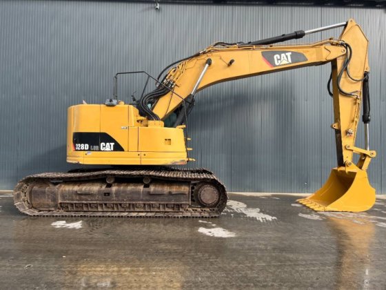 2009 CAT 328D LCR