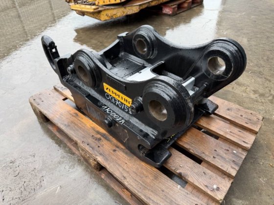 2017 OilQuick OQ70/55 - デモ