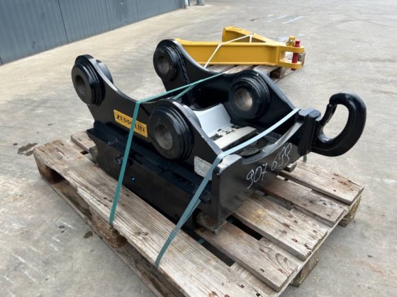 2017 OilQuick OQ70/55 - デモ