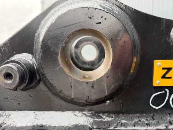 2017 OilQuick OQ70/55 - デモ