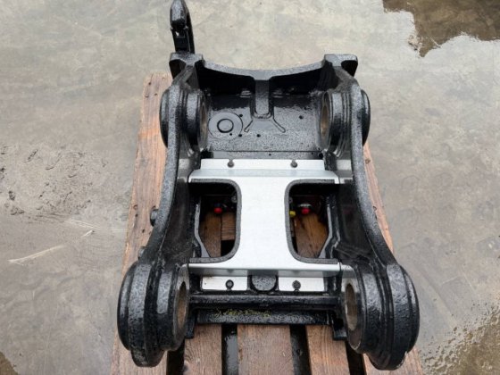 2017 OilQuick OQ70/55 - デモ