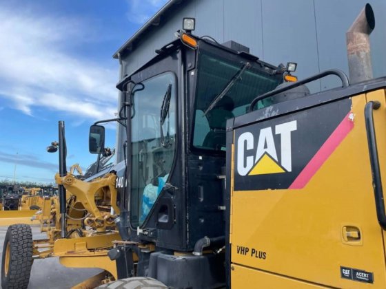 2014 CAT 140M