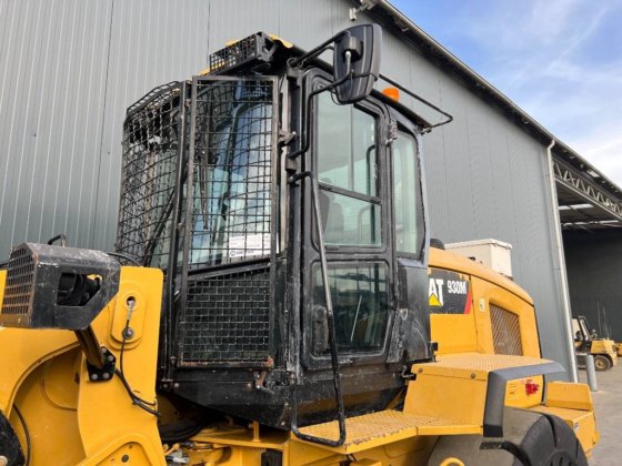 2019年CAT 930M