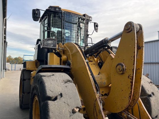 2019年CAT 930M