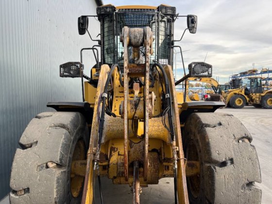 2019年CAT 930M