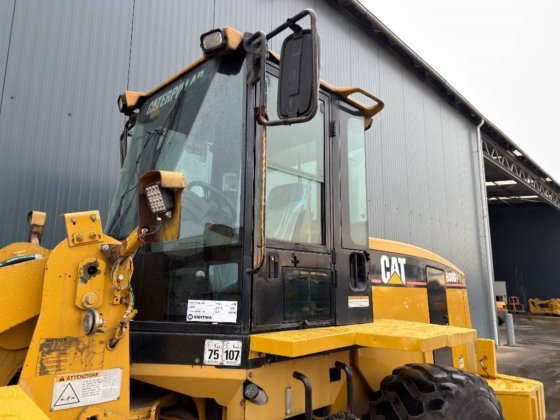 2000 CAT 938G