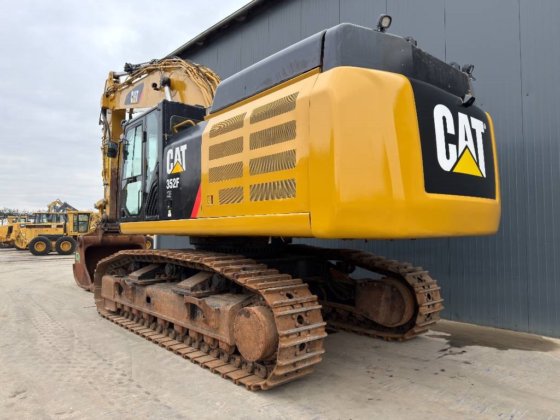 2017 CAT 352F XE