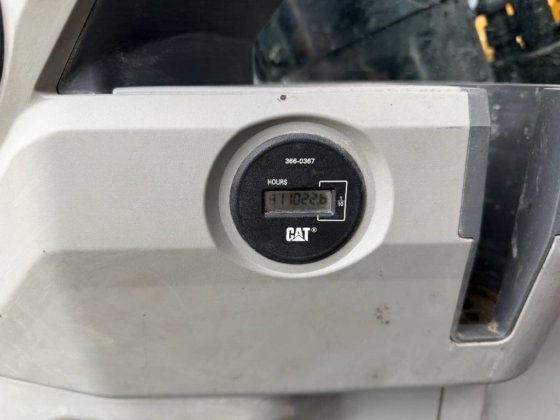 2017 CAT 352F XE
