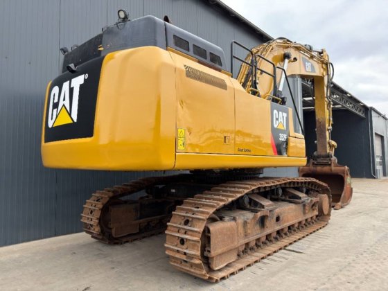 2017 CAT 352F XE