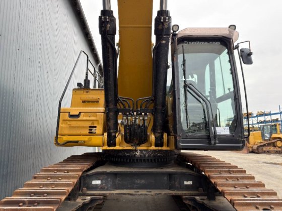 2017 CAT 352F XE