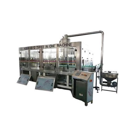 热销水和果汁自动灌装机 气动液体饮料装瓶机