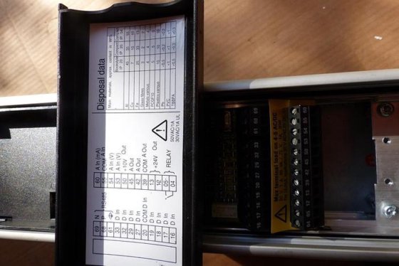 周波数コンバータ