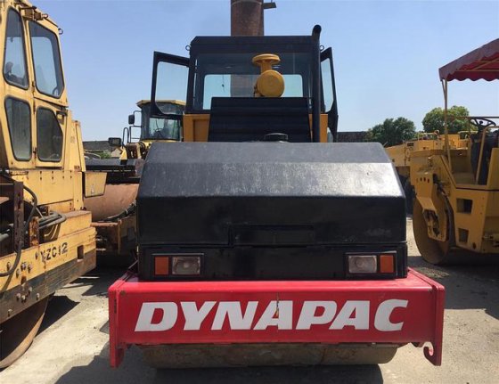 2016 dynapac CC211