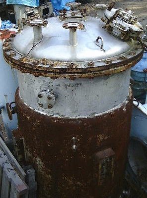 1700 L 垂直圆柱形