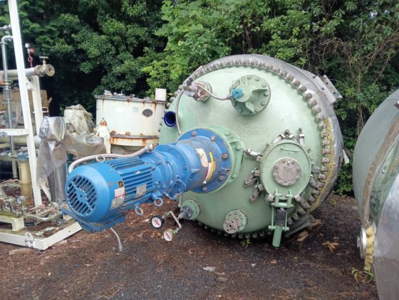 池袋琺瑯工業 3000L