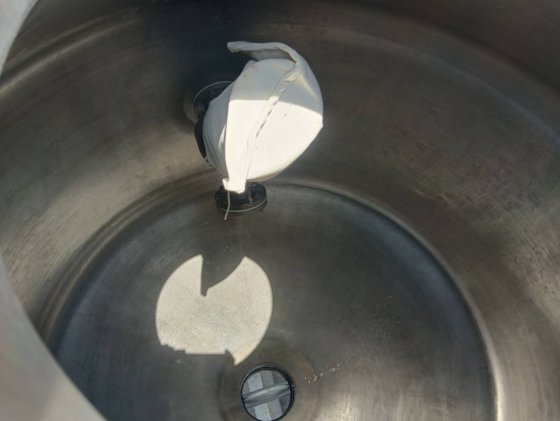 1998 [Daiko Kakoki] 1000 升锥形干燥器