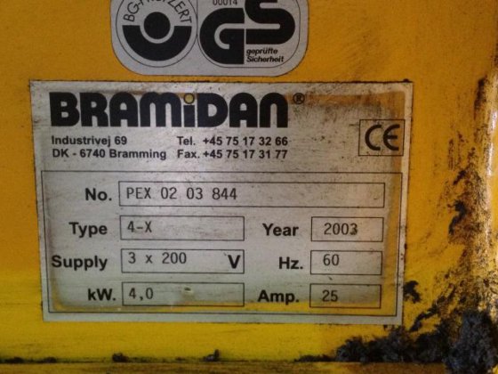 2003 ブラミダン 4-X16